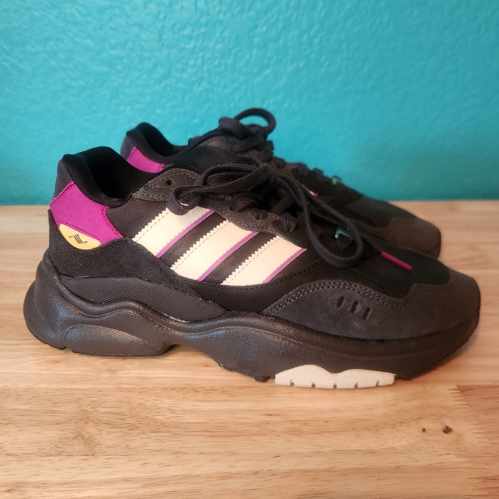 NWOT Adidas Retropy F90 Black Magenta Sneakers‎ Unisex, Men's 7.5, Women's 9